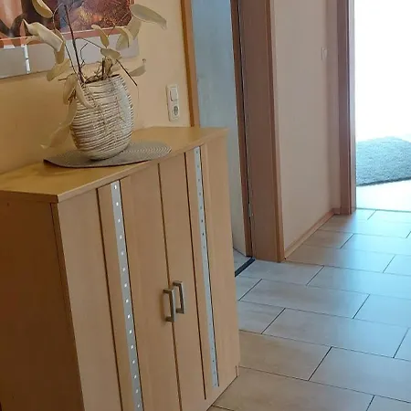 Eleni דירה Neuhof (Hessen)